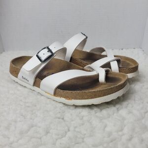 Betula By Birkenstock Mia Womens Sandals Size 7.5 White Leather Toe Loop Shoes